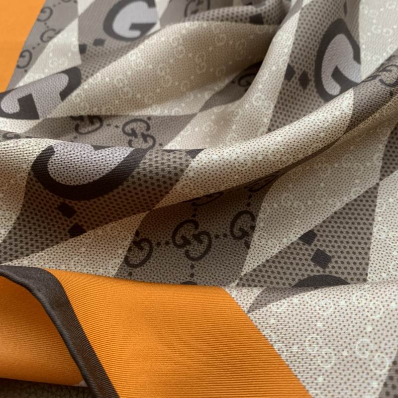 Gucci silk scarf 90X90cm E10 (10)